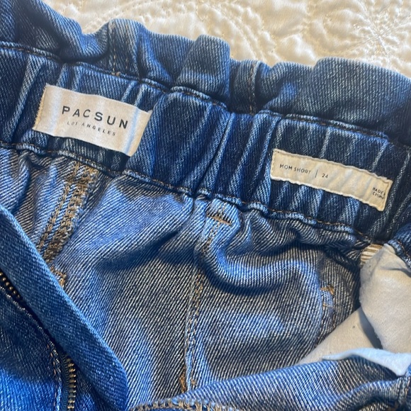 PacSun Mom Shorts - Picture 3 of 3